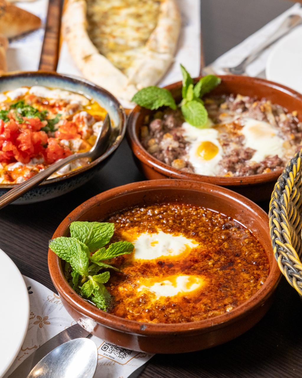 Eggs with kawarma